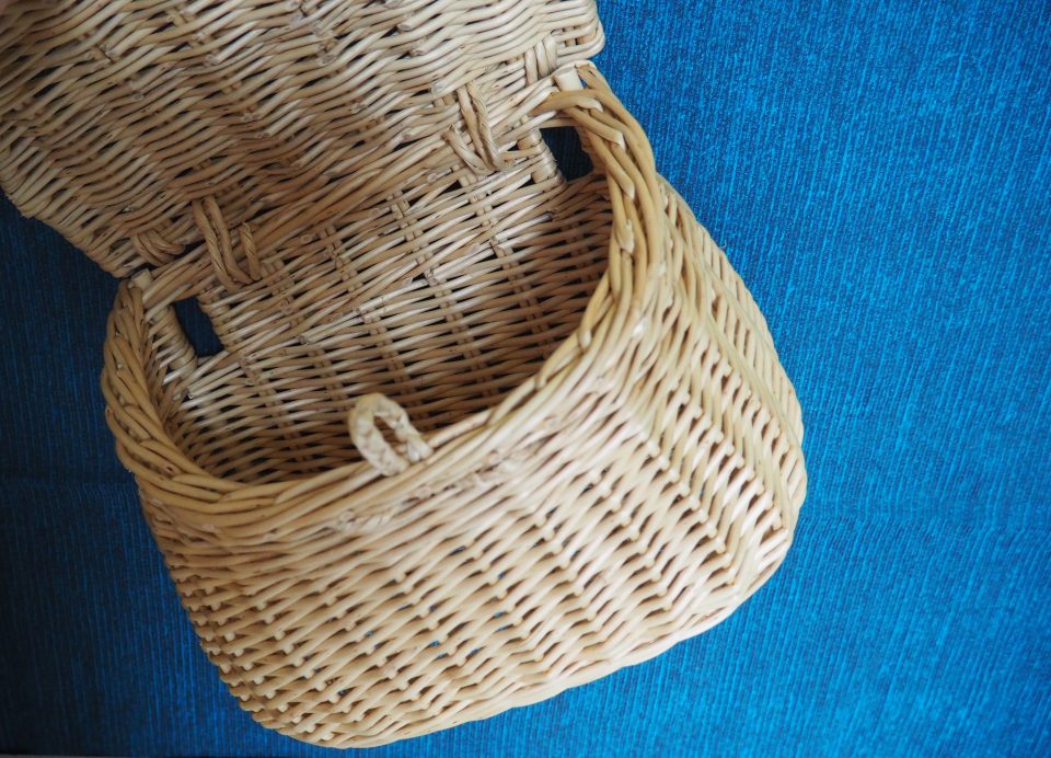 Panier à pêche en osier blanc